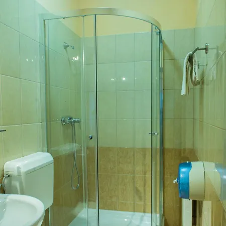 Almadiszallasok Apartmán *